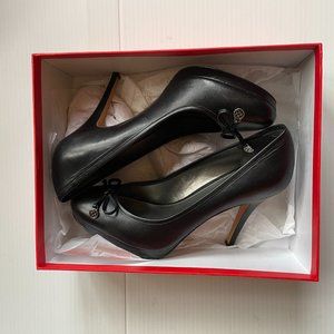 Coach Black Leather Slip On Pump Size 9